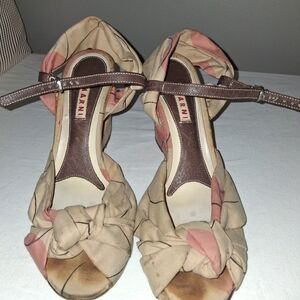 Marni Beige and Pink Knot Front Heeled Sandals